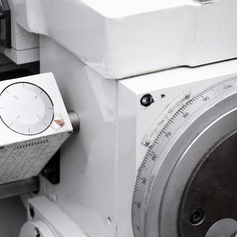 Универсальный токарный станок Proma SPF-1000PHS с УЦИ