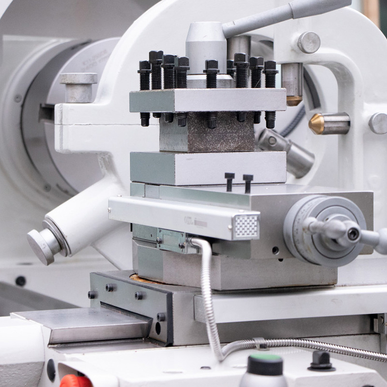 Универсальный токарный станок Proma SPF-1000PHS с УЦИ