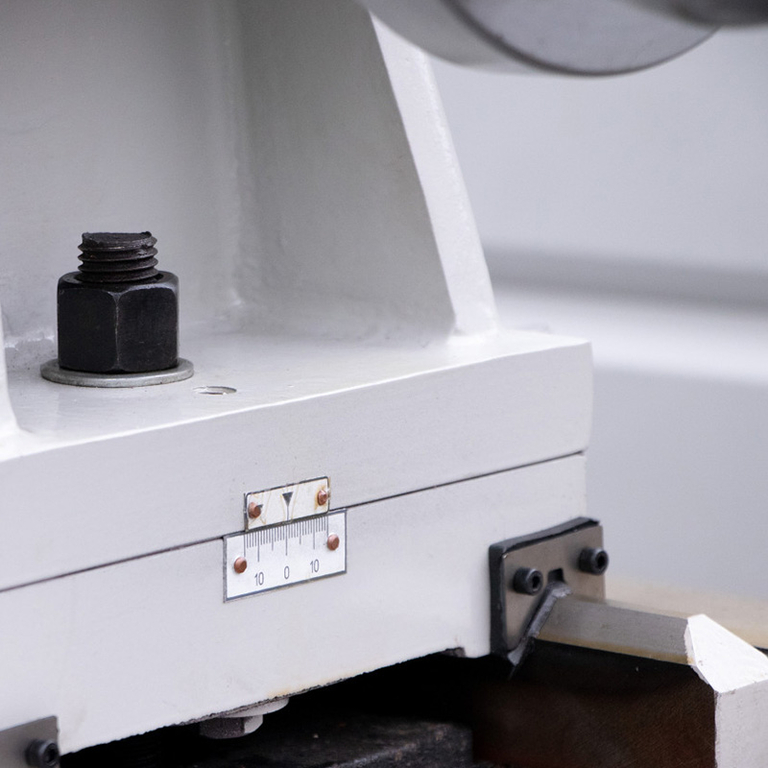 Универсальный токарный станок Proma SPF-1000PHS с УЦИ