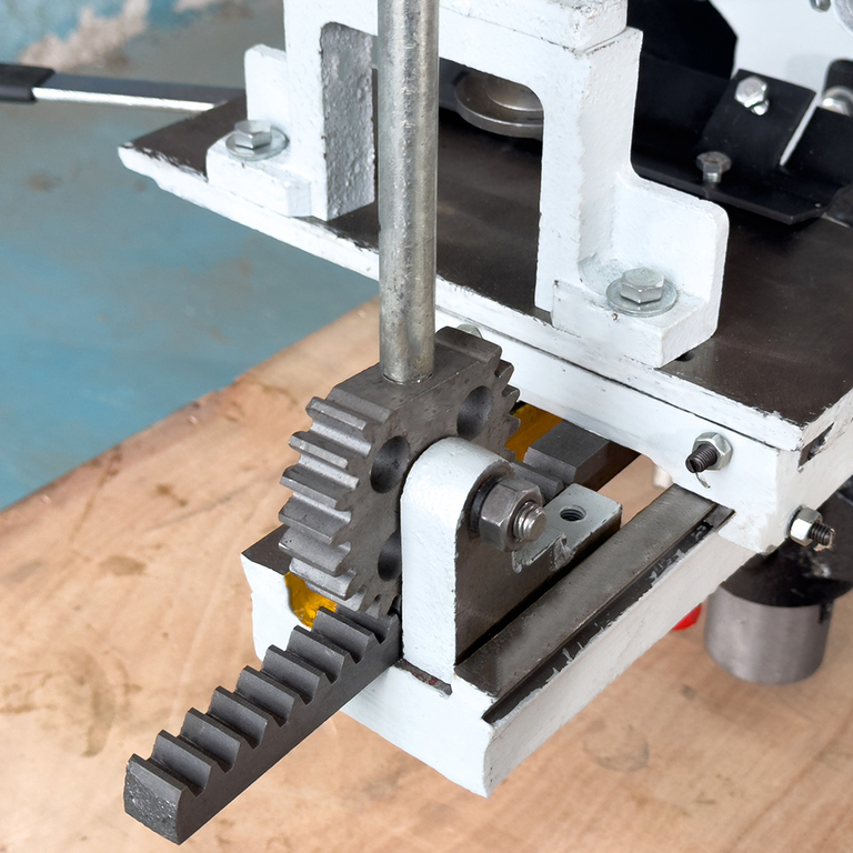 Комбинированный деревообрабатывающий станок Visprom CWM-200-3/220