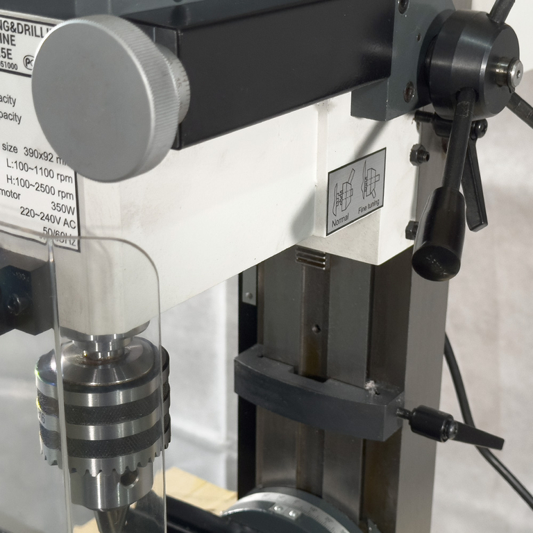 Универсальный вертикально-фрезерный станок Proma FPX-25 E