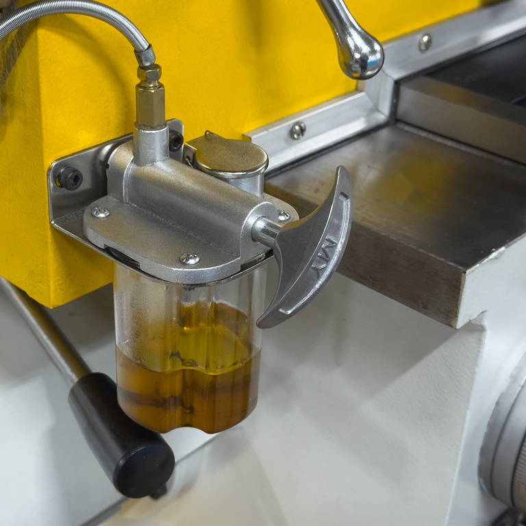 Универсальный фрезерный станок Proma FVV-125PD с УЦИ