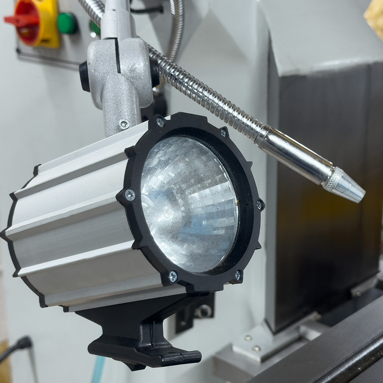 Универсальный фрезерный станок Proma FVV-125PD с УЦИ